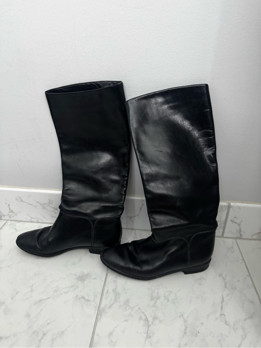 Pappagallo Black Leather Knee-High Boots